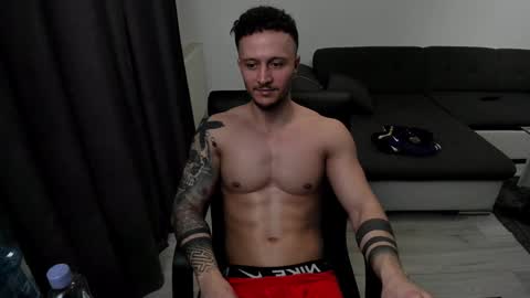 Snapshot of richarddarell chatting on February 2025 08:54:01 AM RichardDarell online show from February 2025 08:54:01 AM