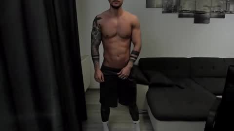 Snapshot of richarddarell chatting on March 2025 06:48:02 AM RichardDarell online show from March 2025 06:48:02 AM