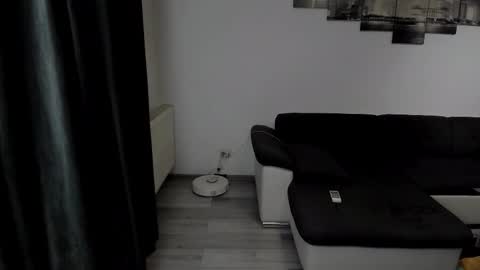 Snapshot of richarddarell chatting on October 2025 04:43:01 AM RichardDarell online show from October 2025 04:43:01 AM