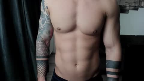 Snapshot of richarddarell chatting on October 2025 06:12:01 AM RichardDarell online show from October 2025 06:12:01 AM