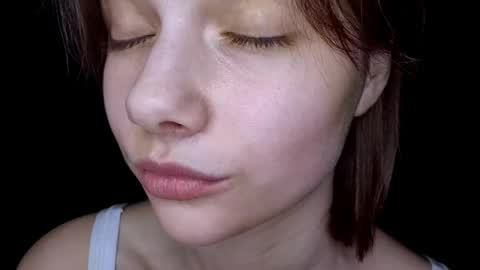 Luna online show from April 2026 09:39:33 PM