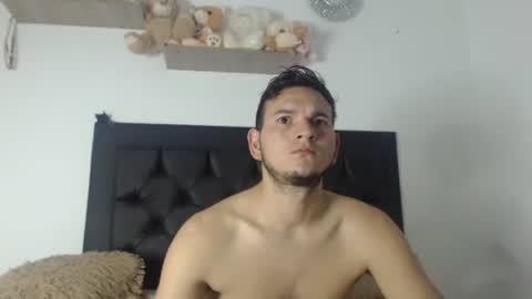 Snapshot of richr_latin_boy chatting on March 2025 02:52:01 AM rich online show from March 2025 02:52:01 AM