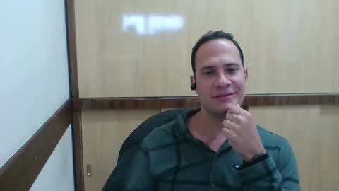 Snapshot of rick503835 chatting on November 2025 11:44:01 AM Rick Arian online show from November 2025 11:44:01 AM