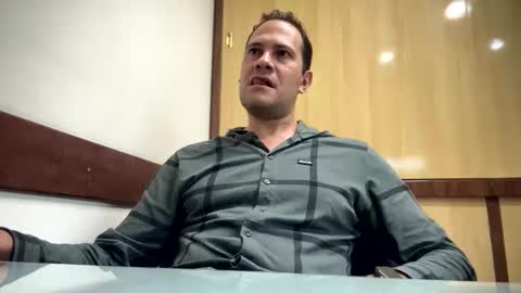 Snapshot of rick503835 chatting on November 2025 03:16:02 PM Rick Arian online show from November 2025 03:16:02 PM