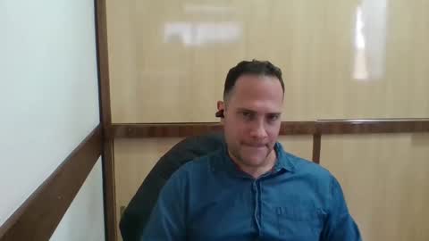 Snapshot of rick503835 chatting on November 2025 03:23:02 PM Rick Arian online show from November 2025 03:23:02 PM