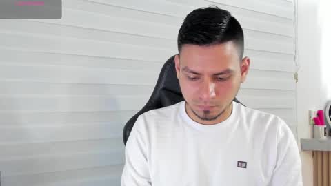 Snapshot of rick_diesel chatting on January 2026 03:42:02 AM Rick Diesel online show from January 2026 03:42:02 AM