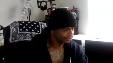 Snapshot of rickavelli chatting on April 2026 04:30:02 PM Rick online show from April 2026 04:30:02 PM