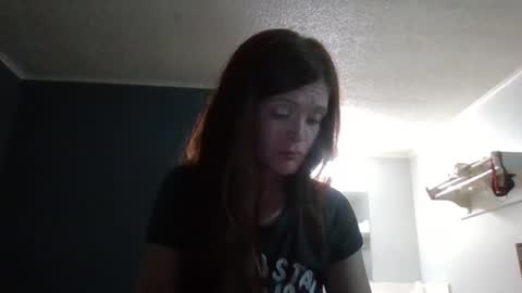 Snapshot of ridinghoodred chatting on April 2026 05:22:01 AM ridinghoodred online show from April 2026 05:22:01 AM