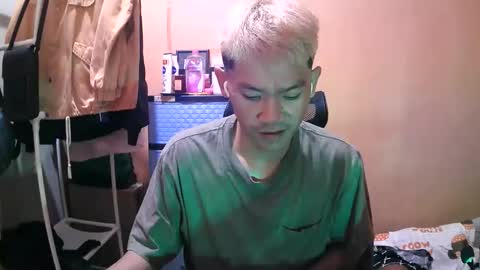 Snapshot of riiichie12 chatting on November 2025 04:18:02 PM riiichie12 online show from November 2025 04:18:02 PM