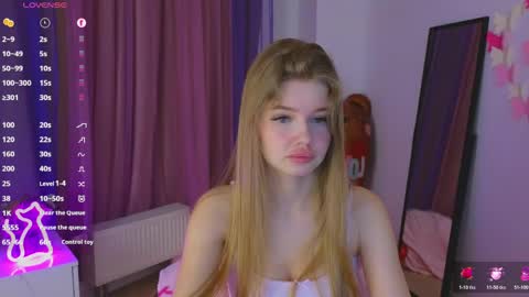 Snapshot of riinaaa chatting on April 2026 08:31:02 PM Rina online show from April 2026 08:31:02 PM