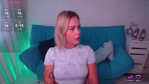 Snapshot of rikaraily chatting on September 2025 06:37:01 AM Rika online show from September 2025 06:37:01 AM