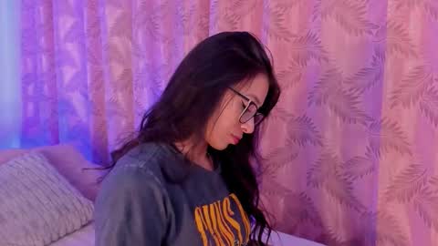 Riley online show from October 2025 12:19:01 AM