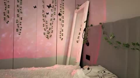 Sofia online show from December 2025 08:30:02 AM