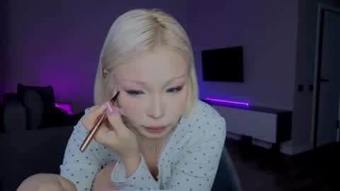 rileymee online show from November 2025 03:18:02 AM