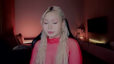 rileymee online show from April 2026 12:23:01 PM