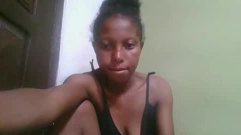 Snapshot of rinah654271 chatting on February 2026 03:55:01 PM rinah654271 online show from February 2026 03:55:01 PM