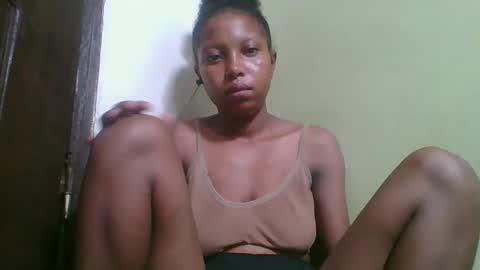 Snapshot of rinah654271 chatting on February 2026 06:46:01 AM rinah654271 online show from February 2026 06:46:01 AM