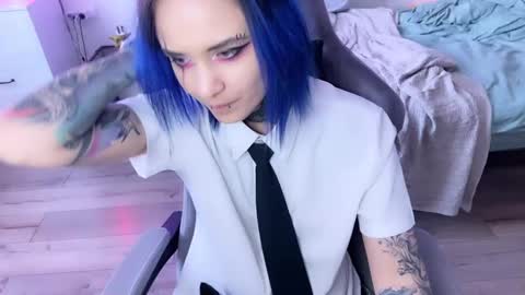   DianaBrite            fansl y online show from February 2025 01:52:02 PM