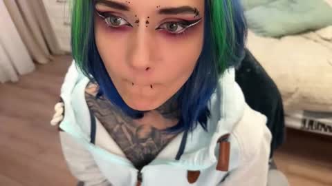   DianaBrite            fansl y online show from October 2025 02:13:01 PM