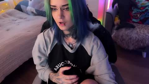   DianaBrite            fansl y online show from October 2025 01:40:02 PM