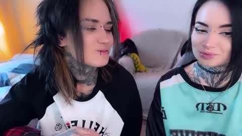   DianaBrite            fansl y online show from March 2026 12:19:01 PM