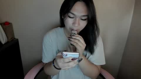 Snapshot of riri_bowa chatting on May 2026 03:01:01 AM RIRI online show from May 2026 03:01:01 AM