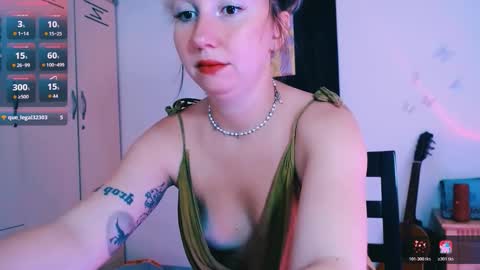 Snapshot of riri_rich chatting on March 2026 06:07:02 AM Rita online show from March 2026 06:07:02 AM