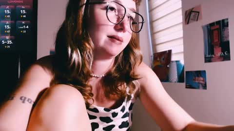 Snapshot of riri_rich chatting on April 2026 09:47:01 AM Rita online show from April 2026 09:47:01 AM