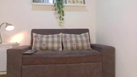 Snapshot of ririibrunette__ chatting on May 2026 12:08:01 AM RIRI online show from May 2026 12:08:01 AM