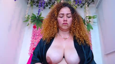 Snapshot of risitos_de_oro_ chatting on April 2026 06:54:02 PM Risitos De Oro online show from April 2026 06:54:02 PM