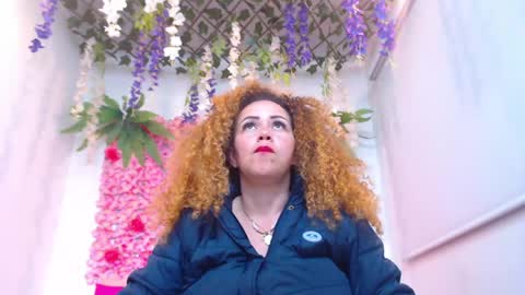 Snapshot of risitos_de_oro_ chatting on May 2026 11:17:01 AM Risitos De Oro online show from May 2026 11:17:01 AM