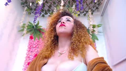 Snapshot of risitos_de_oro_ chatting on May 2026 11:56:01 PM Risitos De Oro online show from May 2026 11:56:01 PM