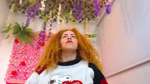 Snapshot of risitos_de_oro_ chatting on May 2026 11:50:01 PM Risitos De Oro online show from May 2026 11:50:01 PM