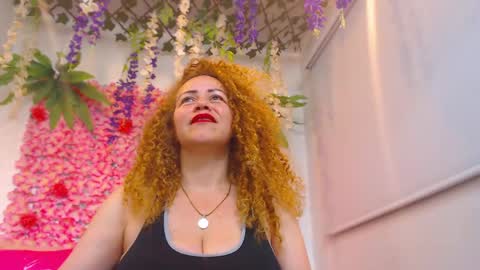 Snapshot of risitos_de_oro_ chatting on June 2026 09:21:01 AM Risitos De Oro online show from June 2026 09:21:01 AM