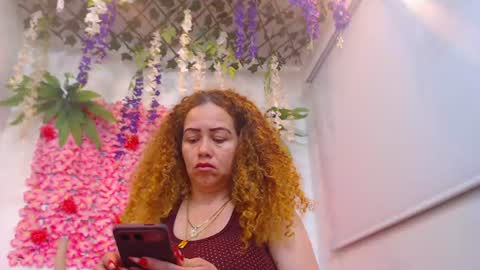 Snapshot of risitos_de_oro_ chatting on June 2026 09:47:01 AM Risitos De Oro online show from June 2026 09:47:01 AM