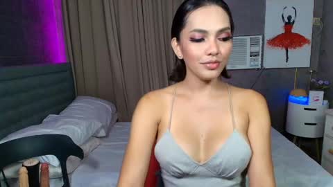 Snapshot of risque_asiancassandra chatting on May 2026 03:03:02 AM Miss Cassie online show from May 2026 03:03:02 AM