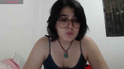 Snapshot of rivadeneira222 chatting on September 2025 03:17:02 AM PeachSalinger online show from September 2025 03:17:02 AM