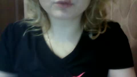 Snapshot of riveramaureen chatting on December 2024 11:12:01 AM RiveraMaureen online show from December 2024 11:12:01 AM