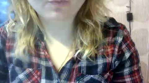 Snapshot of riveramaureen chatting on January 2025 08:39:02 AM RiveraMaureen online show from January 2025 08:39:02 AM