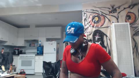 Nikki Thickts online show from January 2025 03:34:02 AM