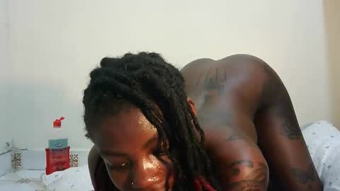 Snapshot of rlessing2 chatting on March 2026 02:04:02 AM rlessing2 online show from March 2026 02:04:02 AM