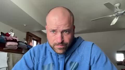 Snapshot of roadking1122 chatting on April 2026 06:34:01 PM roadking1122 online show from April 2026 06:34:01 PM