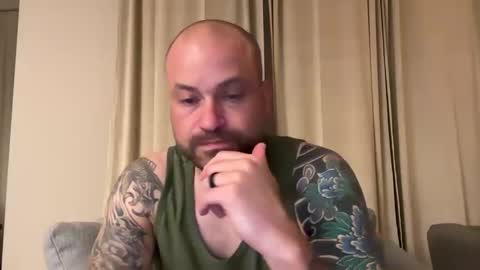 Snapshot of roadking1122 chatting on May 2026 01:58:02 AM roadking1122 online show from May 2026 01:58:02 AM