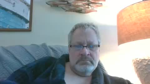 Snapshot of rob872217 chatting on January 2025 07:31:01 PM rob872217 online show from January 2025 07:31:01 PM