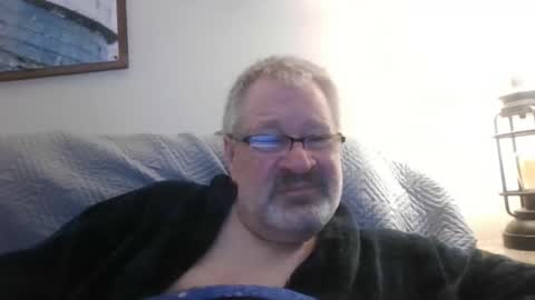 Snapshot of rob872217 chatting on April 2026 05:16:02 AM rob872217 online show from April 2026 05:16:02 AM