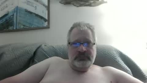 Snapshot of rob872217 chatting on April 2026 06:58:01 AM rob872217 online show from April 2026 06:58:01 AM