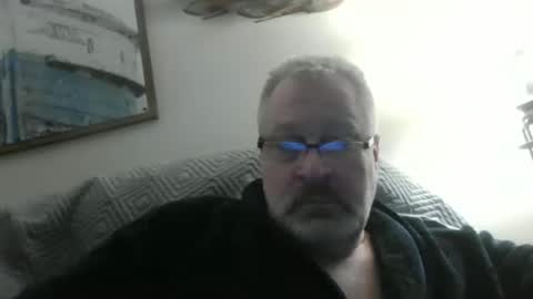 Snapshot of rob872217 chatting on April 2026 12:33:02 AM rob872217 online show from April 2026 12:33:02 AM