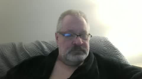 Snapshot of rob872217 chatting on April 2026 08:24:01 AM rob872217 online show from April 2026 08:24:01 AM