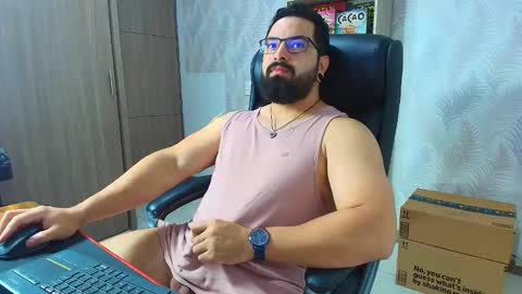 Robby online show from December 2025 11:11:01 PM