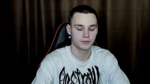 robert10211 online show from February 2025 08:25:01 PM